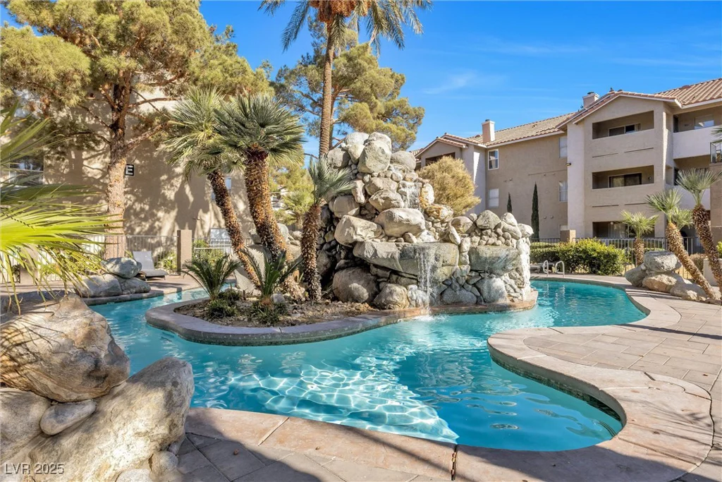 4200 Valley View, Las Vegas, NV 89103