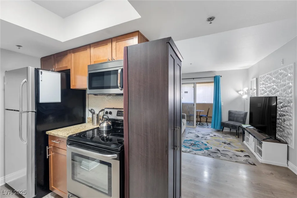 4200 Valley View, Las Vegas, NV 89103