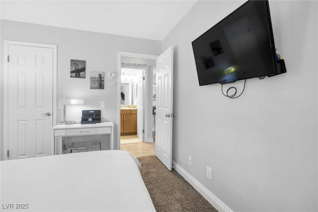 4200 Valley View, Las Vegas, NV 89103