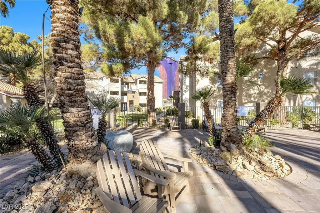4200 Valley View, Las Vegas, NV 89103