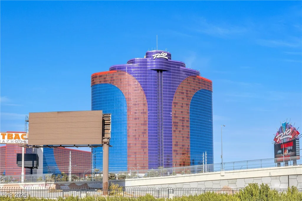 4200 Valley View, Las Vegas, NV 89103