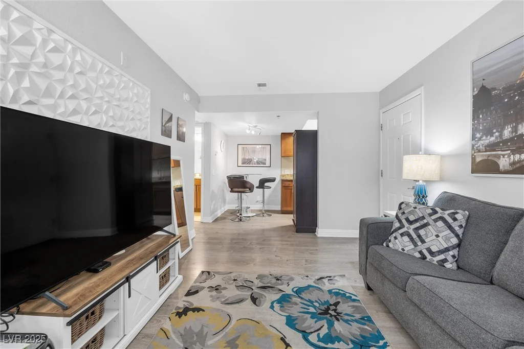 4200 Valley View, Las Vegas, NV 89103
