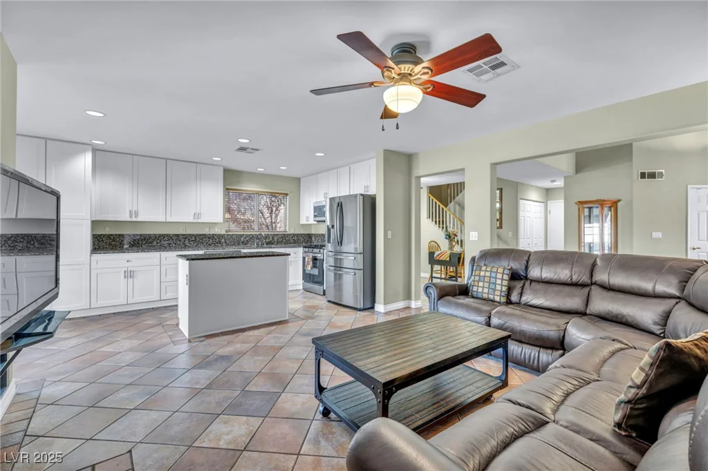 716 Amber Hills, Las Vegas, NV 89123