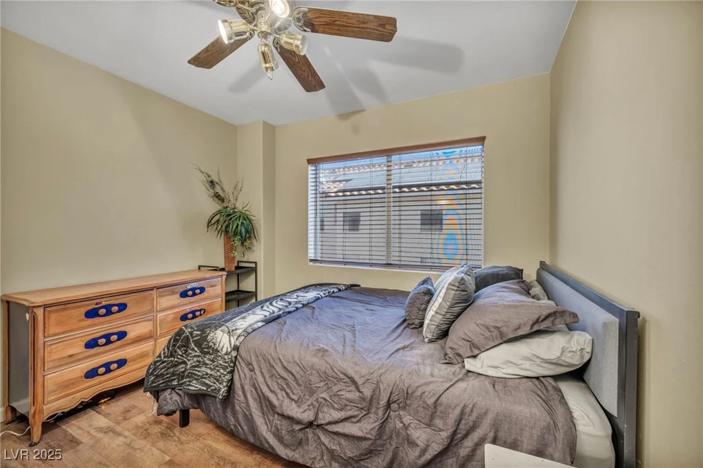 716 Amber Hills, Las Vegas, NV 89123