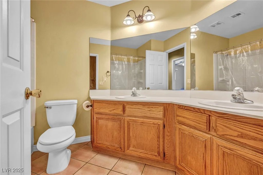 716 Amber Hills, Las Vegas, NV 89123