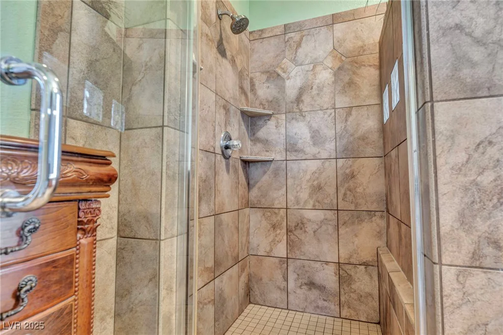 716 Amber Hills, Las Vegas, NV 89123