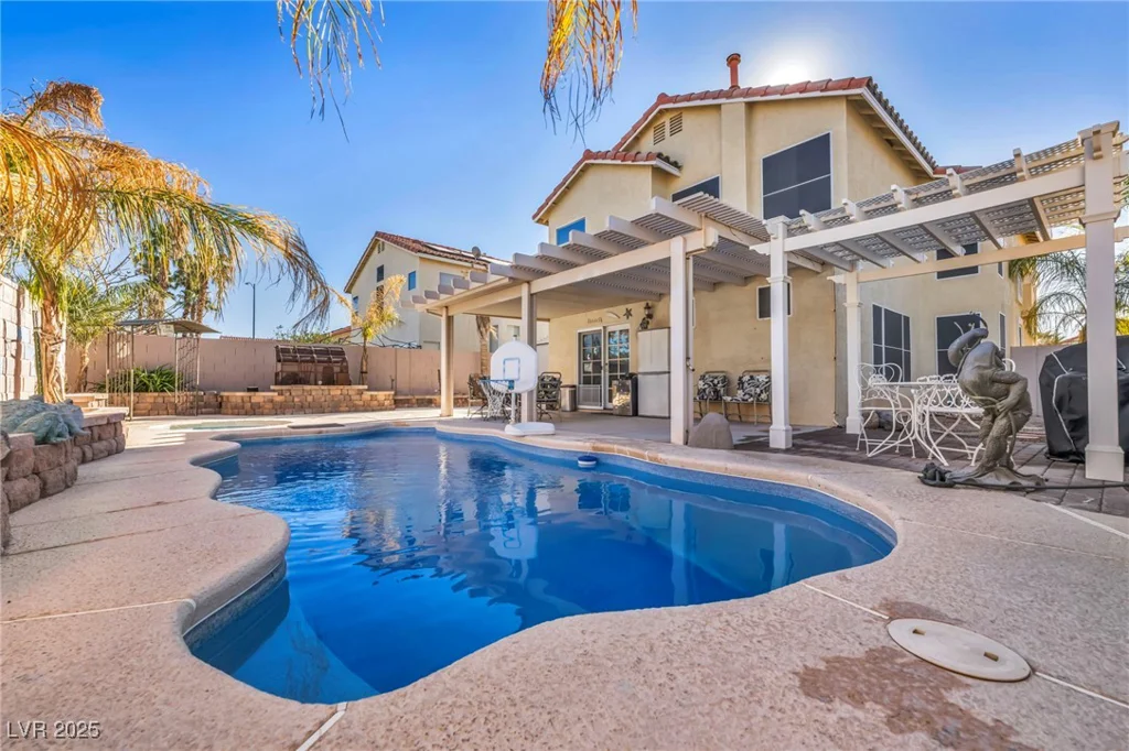 716 Amber Hills, Las Vegas, NV 89123