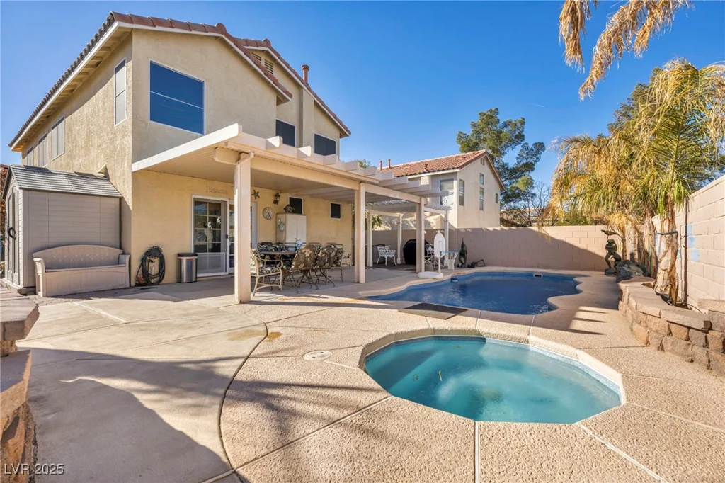 716 Amber Hills, Las Vegas, NV 89123