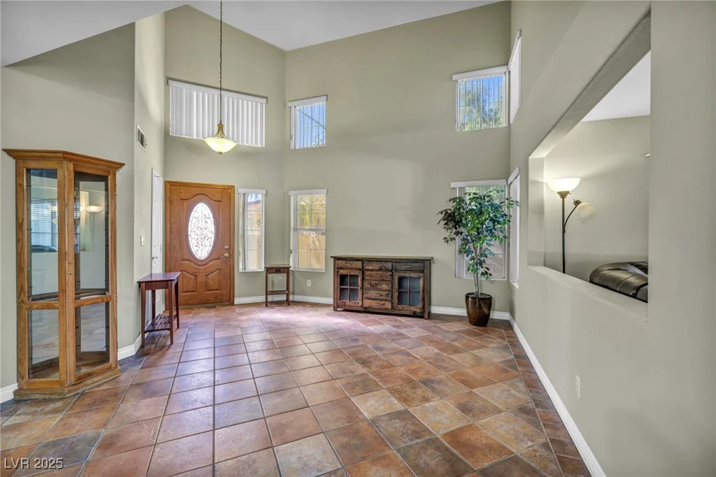 716 Amber Hills, Las Vegas, NV 89123