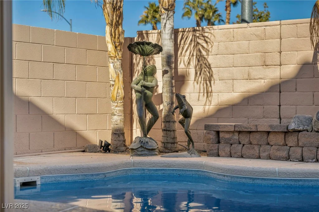 716 Amber Hills, Las Vegas, NV 89123