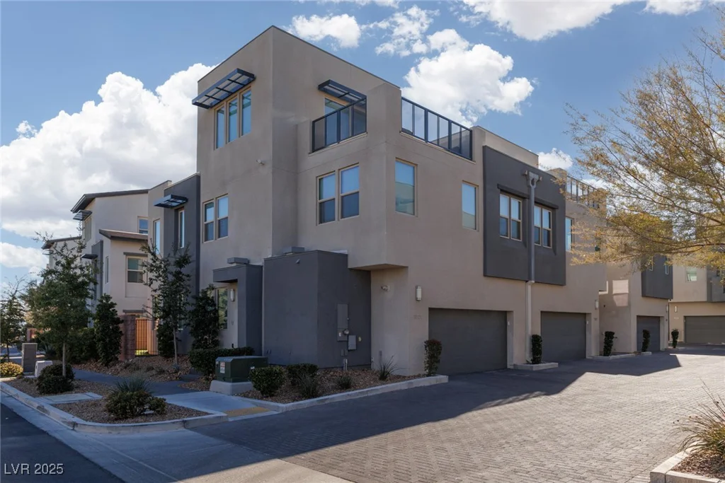 11327 Gravitation, Las Vegas, NV 89135