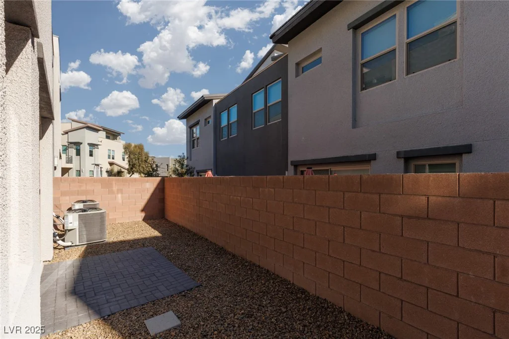 11327 Gravitation, Las Vegas, NV 89135