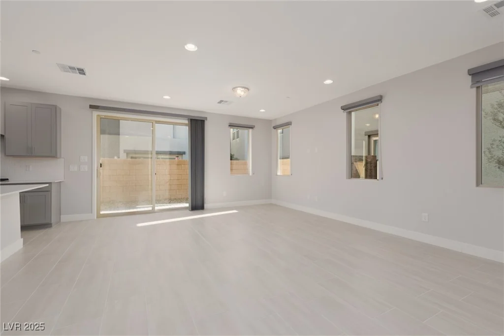 11327 Gravitation, Las Vegas, NV 89135