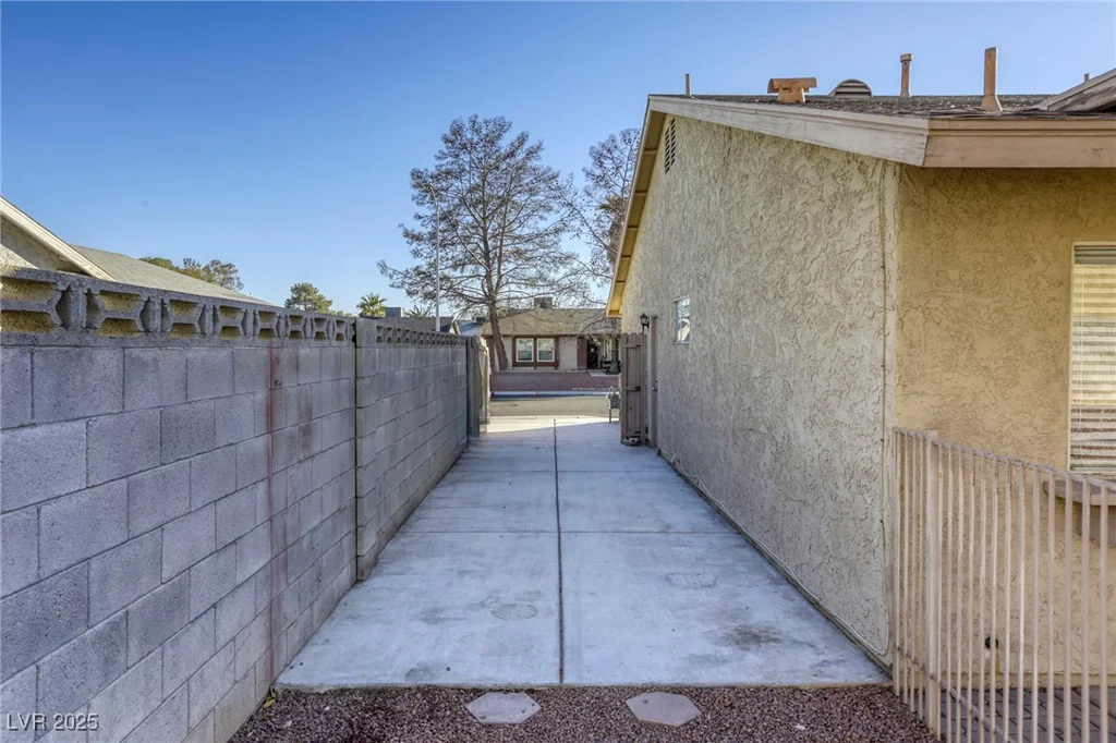 6812 Greydawn, Las Vegas, NV 89108