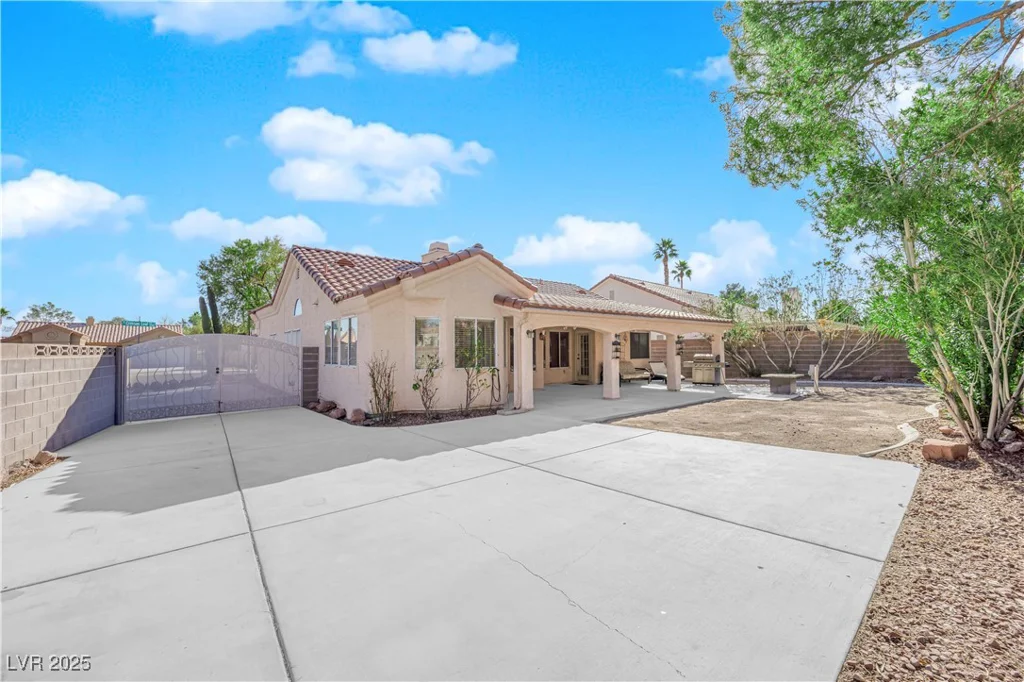 4509 Crimson Leaf, Las Vegas, NV 89130