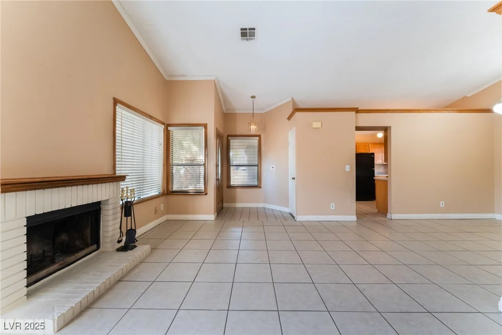 6624 Chardonay, Las Vegas, NV 89108