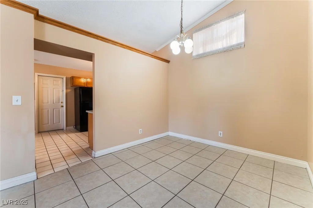 6624 Chardonay, Las Vegas, NV 89108