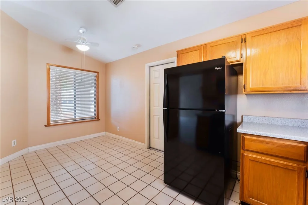6624 Chardonay, Las Vegas, NV 89108