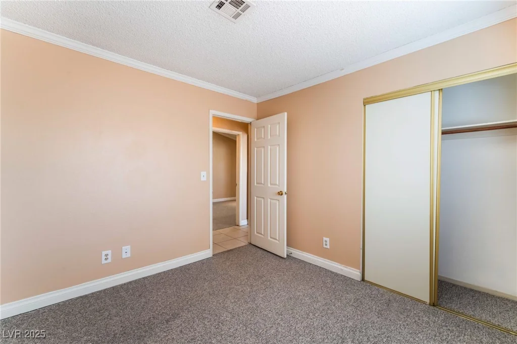 6624 Chardonay, Las Vegas, NV 89108