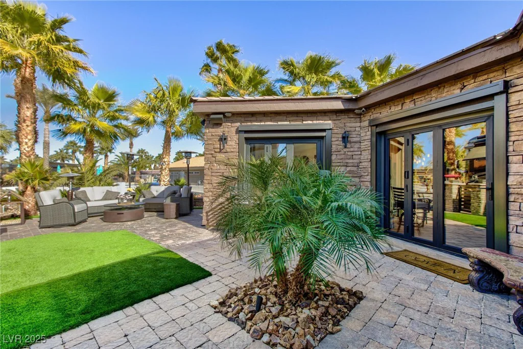 8175 Arville, Las Vegas, NV 89139