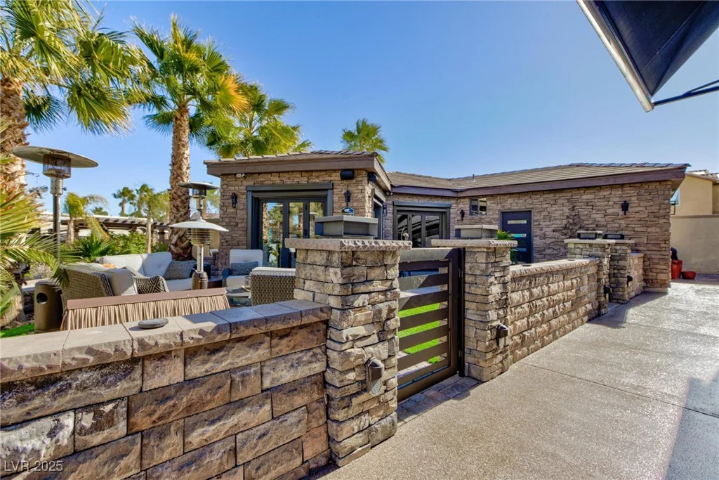 8175 Arville, Las Vegas, NV 89139