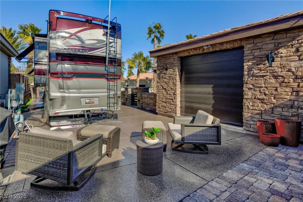 8175 Arville, Las Vegas, NV 89139