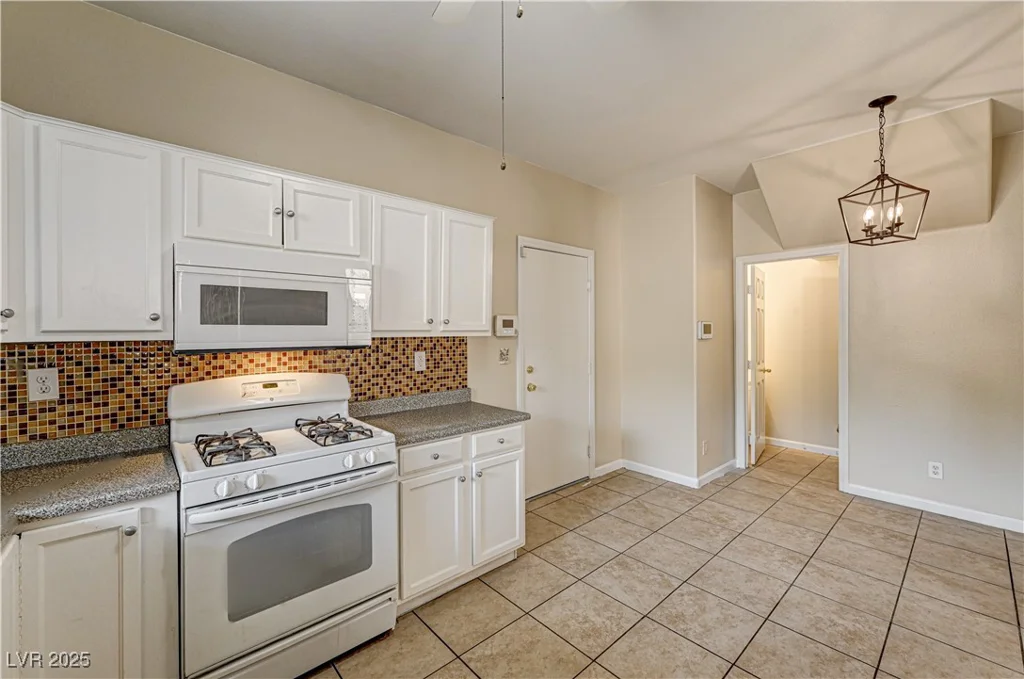 3349 Morning Amber, North Las Vegas, NV 89032