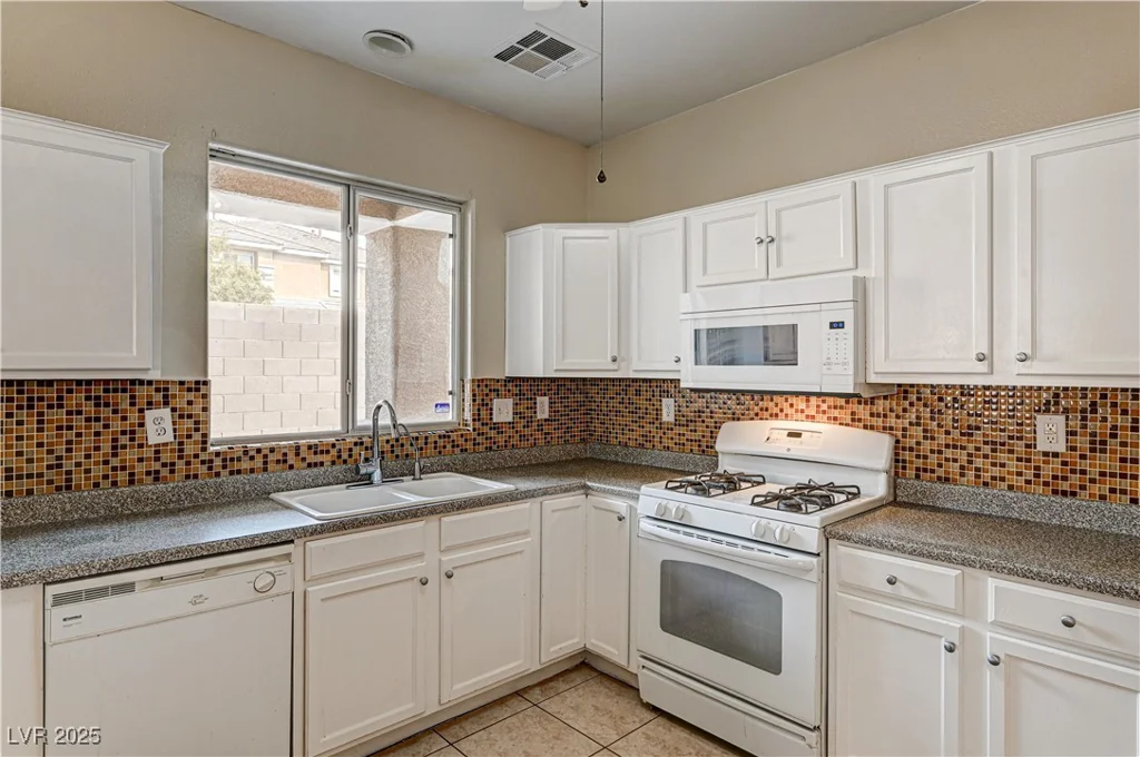 3349 Morning Amber, North Las Vegas, NV 89032