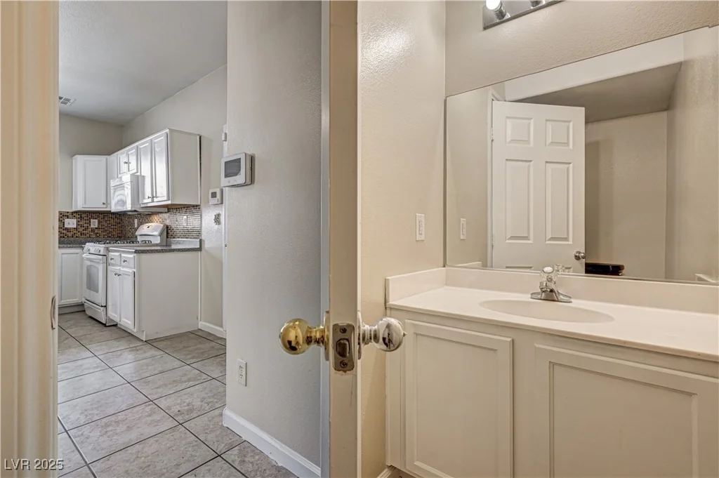 3349 Morning Amber, North Las Vegas, NV 89032