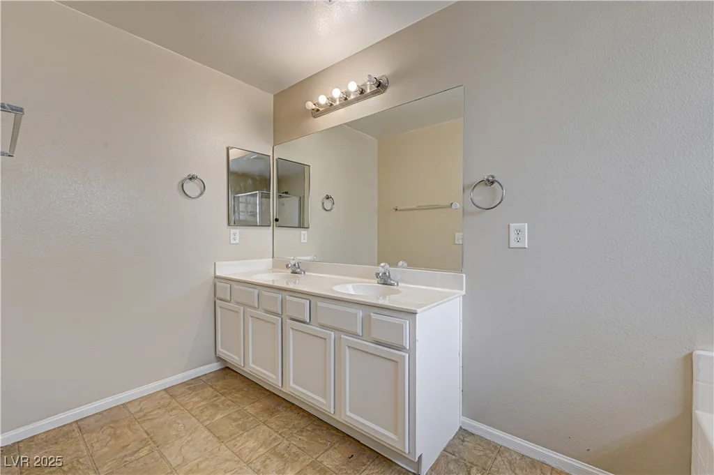 3349 Morning Amber, North Las Vegas, NV 89032