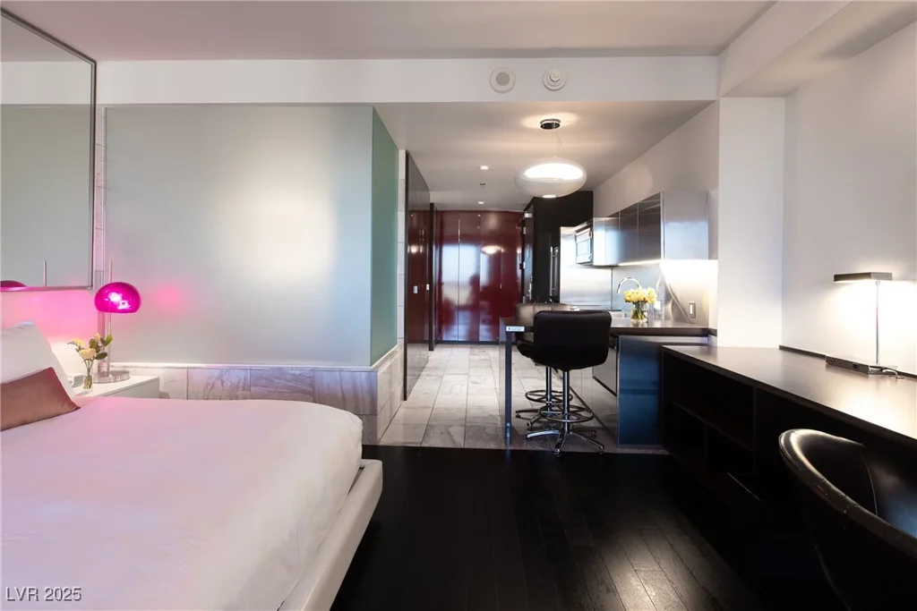 4381 Flamingo, Las Vegas, NV 89103