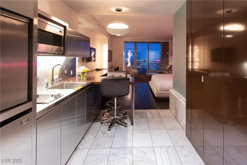 4381 Flamingo, Las Vegas, NV 89103