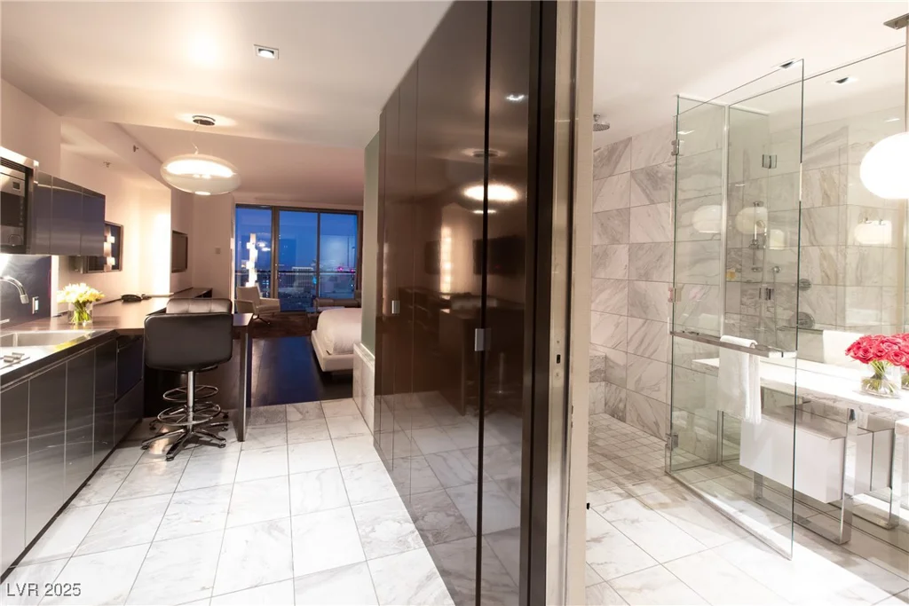 4381 Flamingo, Las Vegas, NV 89103