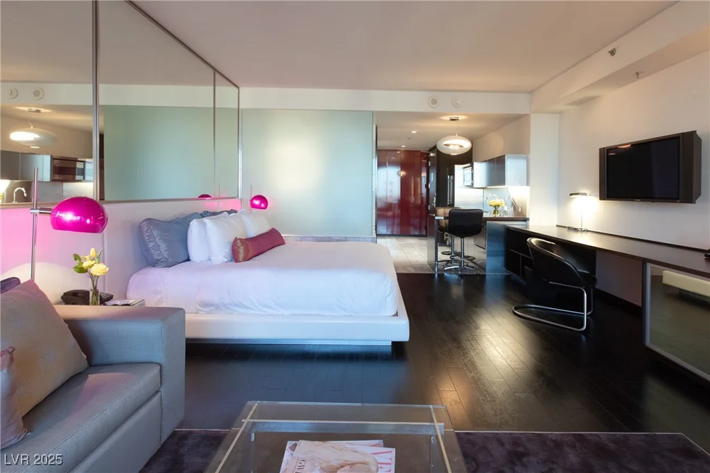 4381 Flamingo, Las Vegas, NV 89103