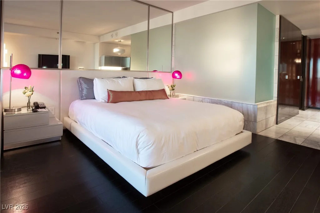 4381 Flamingo, Las Vegas, NV 89103