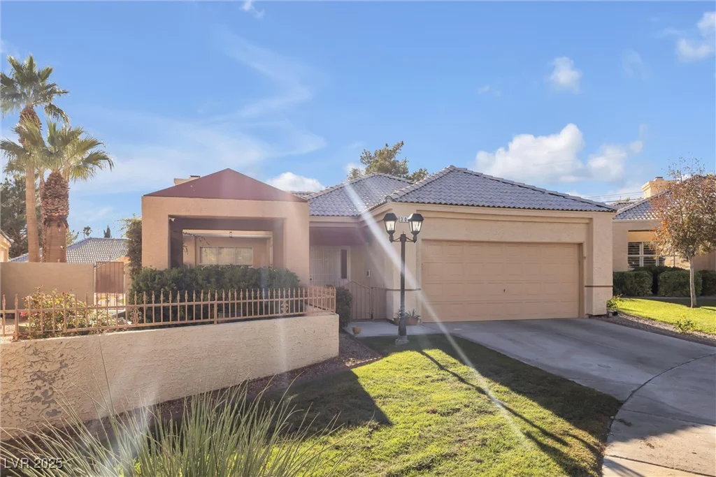 309 Wild Plum, Las Vegas, NV 89107