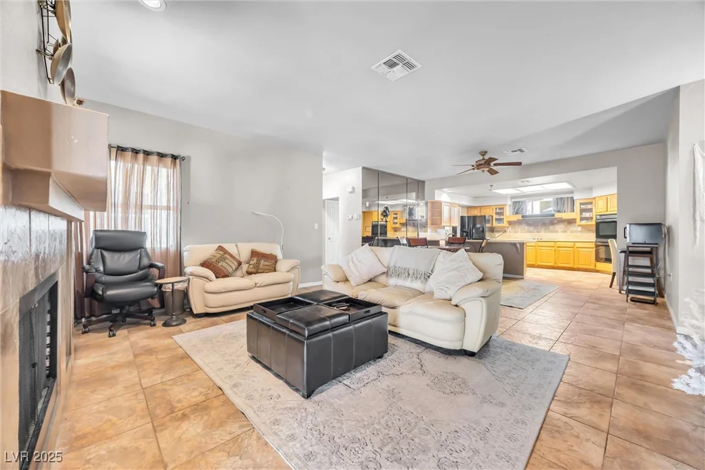 309 Wild Plum, Las Vegas, NV 89107
