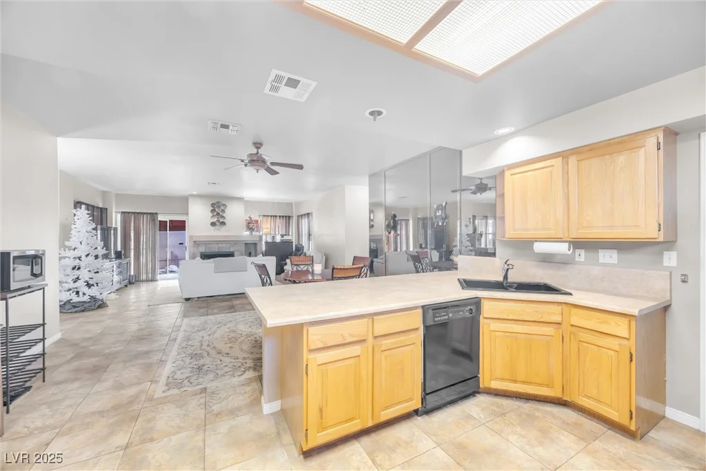 309 Wild Plum, Las Vegas, NV 89107