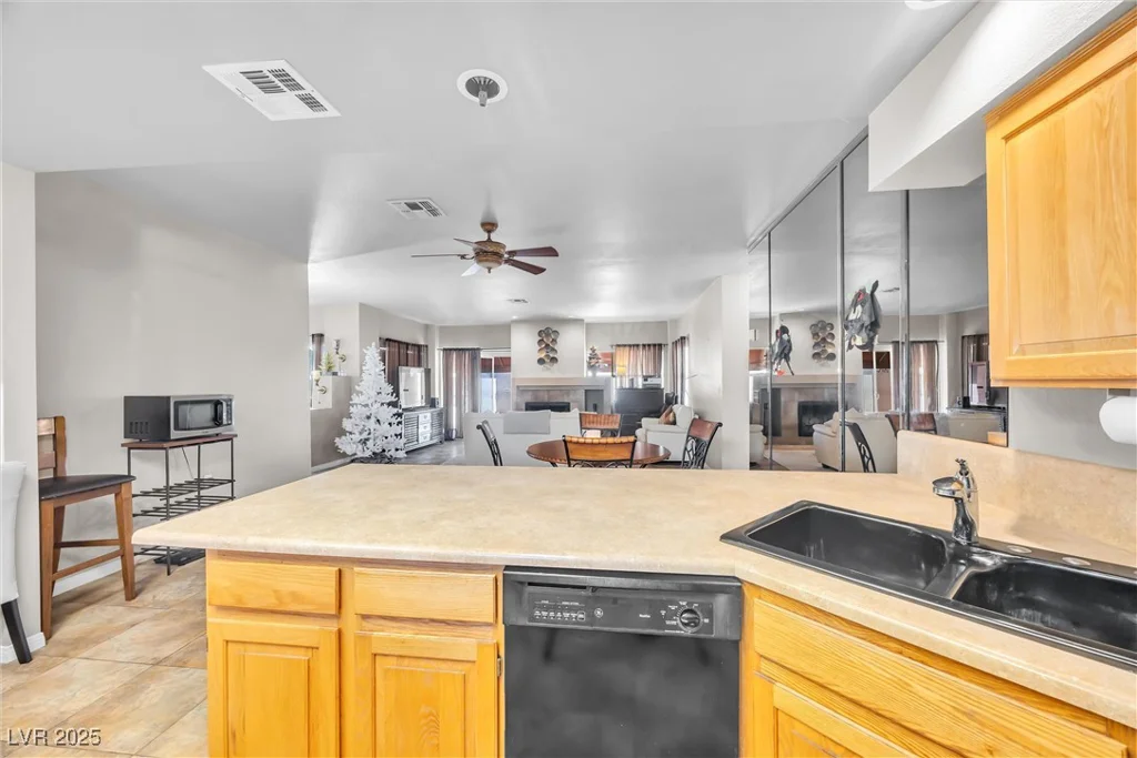 309 Wild Plum, Las Vegas, NV 89107