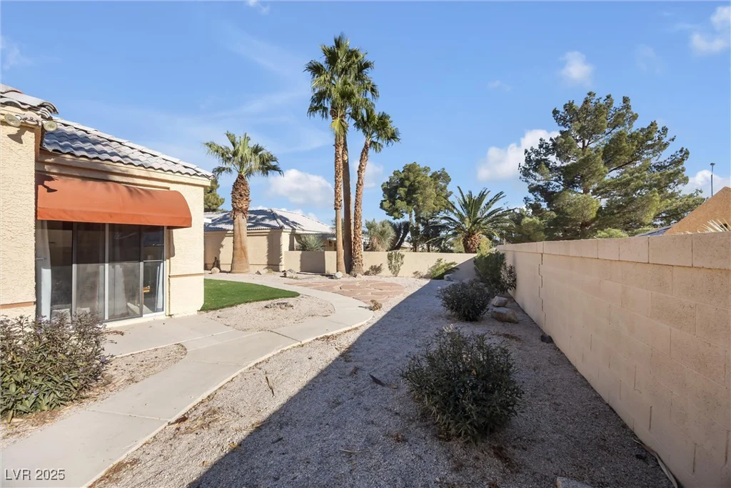 309 Wild Plum, Las Vegas, NV 89107