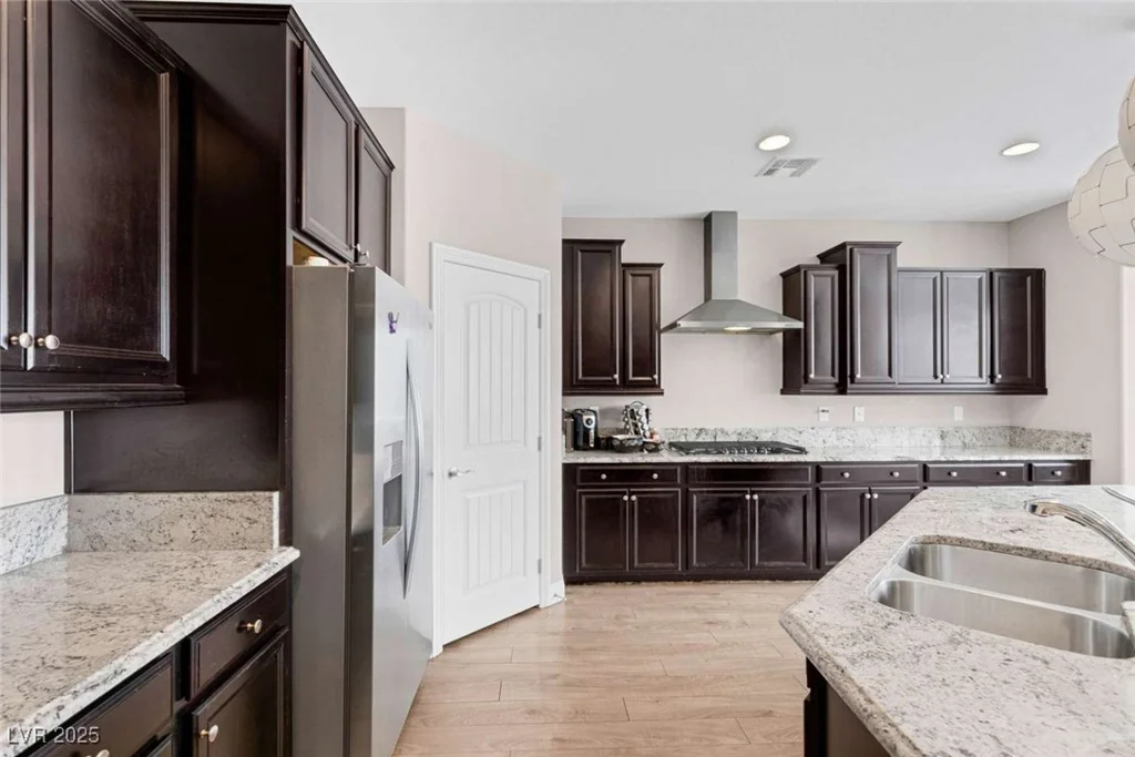 9463 Belmont Bay, Las Vegas, NV 89148