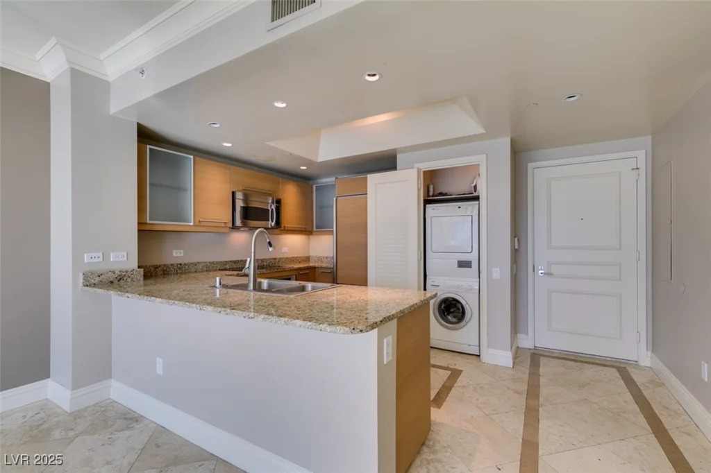 222 KAREN, Las Vegas, NV 89109