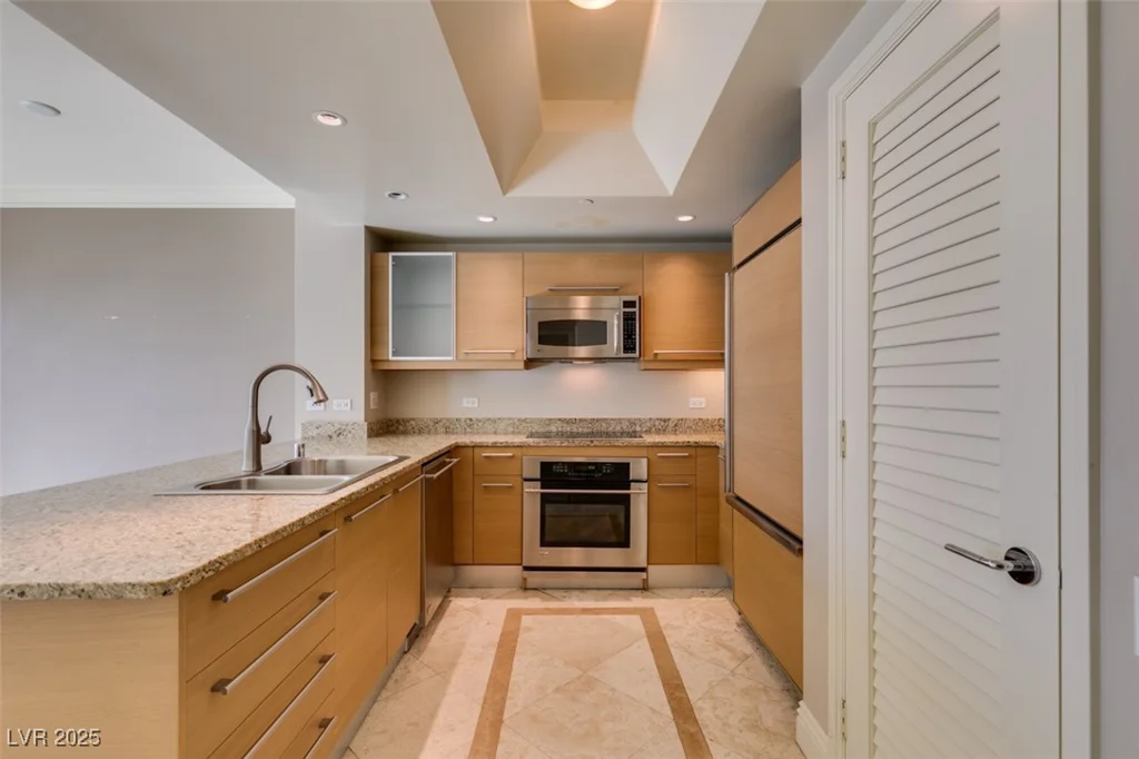 222 KAREN, Las Vegas, NV 89109