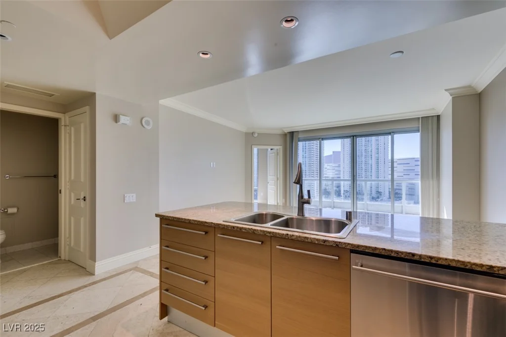 222 KAREN, Las Vegas, NV 89109