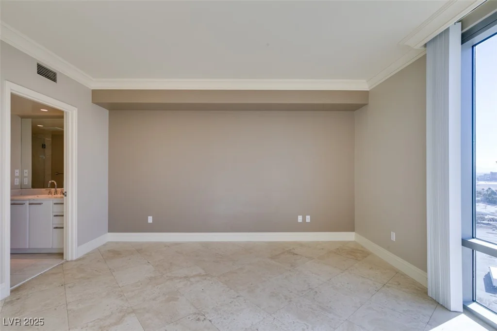 222 KAREN, Las Vegas, NV 89109