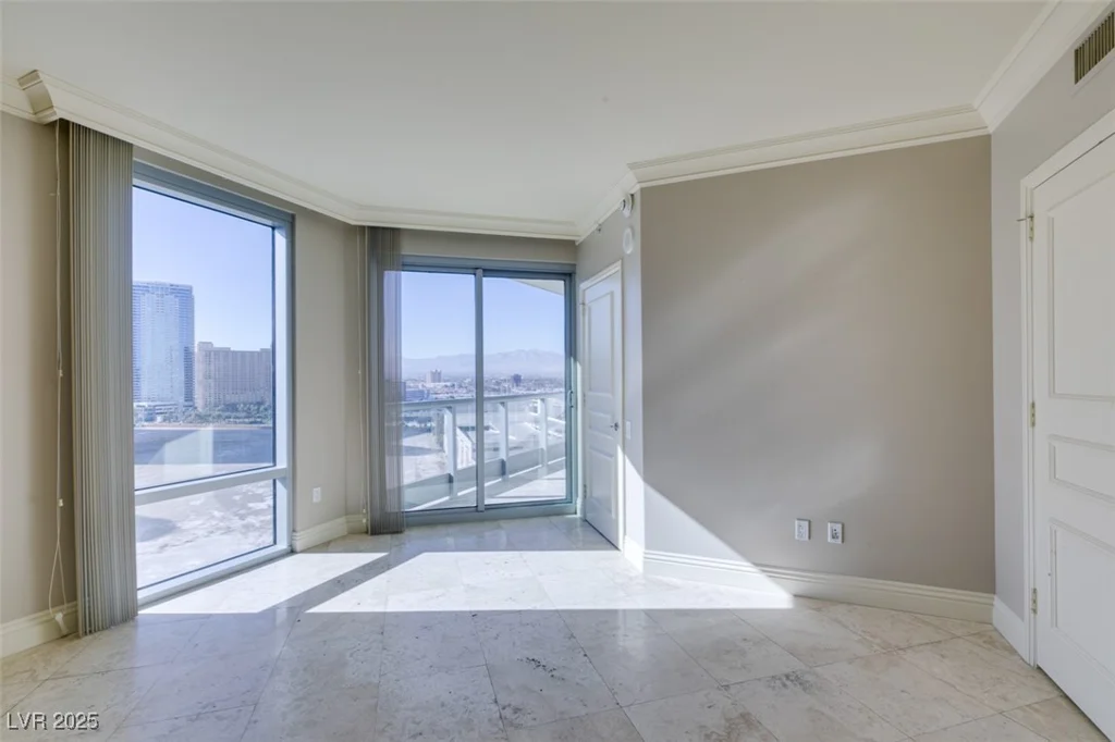 222 KAREN, Las Vegas, NV 89109