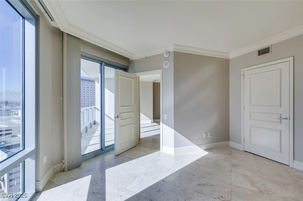 222 KAREN, Las Vegas, NV 89109