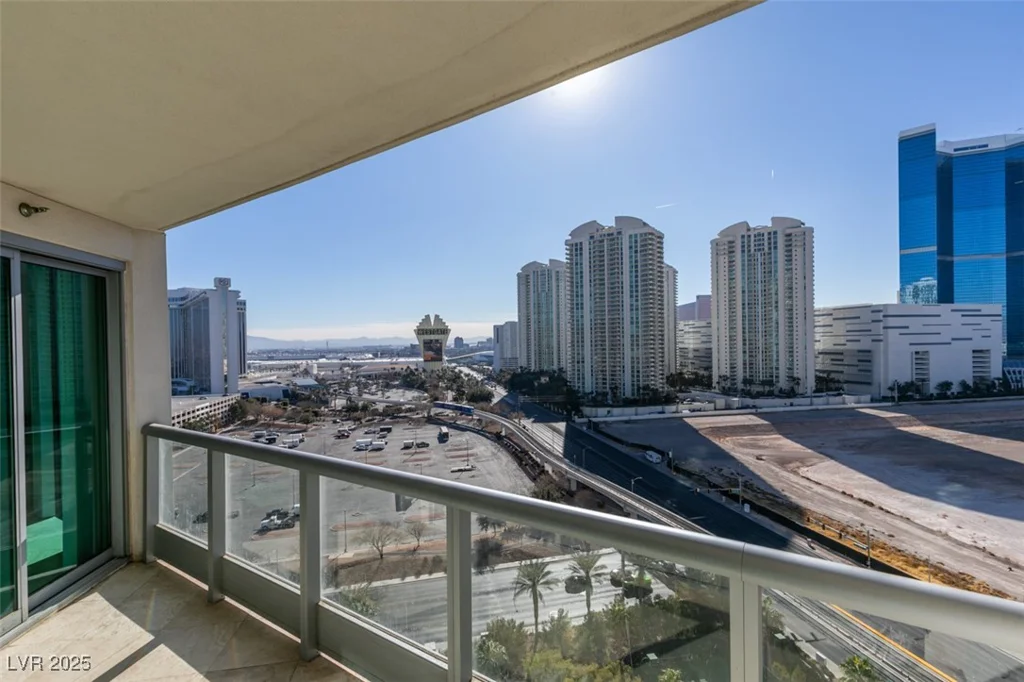 222 KAREN, Las Vegas, NV 89109