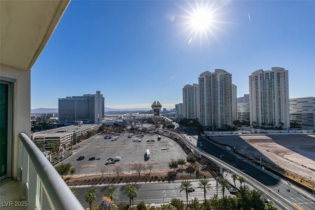 222 KAREN, Las Vegas, NV 89109