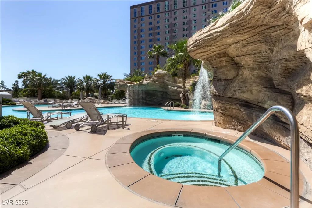 222 KAREN, Las Vegas, NV 89109